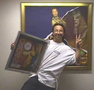 DJ BoBo mit einer Auszeichnung für das 